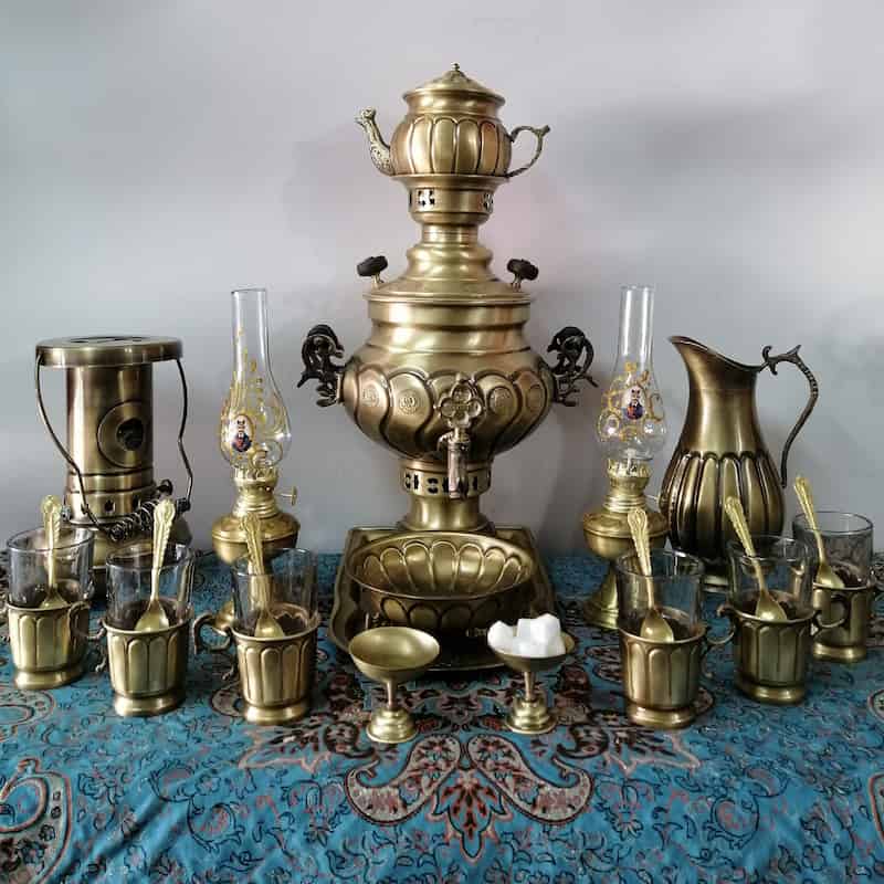 تصویر 3 از سماور زغالی قدیمی با طراحی اصیل و سنتی